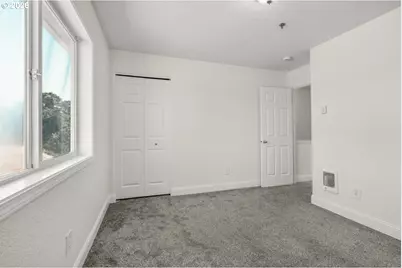 255 N 18th St #C1, Saint Helens, OR 97051 - Photo 18