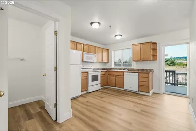255 N 18th St #C1, Saint Helens, OR 97051 - Photo 10