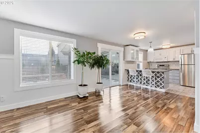 17948 SW Robert Ln, Beaverton, OR 97078 - Photo 12