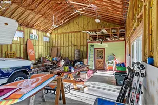 32365 N Fork Rd, Lyons, OR 97358 - Photo 42