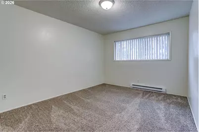 19511 NE Halsey St, Portland, OR 97230 - Photo 12