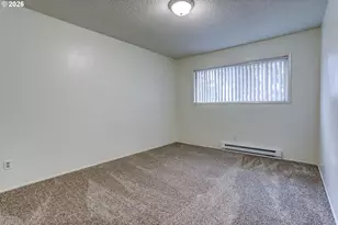 19511 NE Halsey St, Portland, OR 97230 - Photo 12