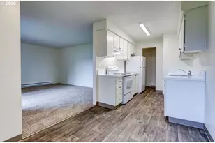 19511 NE Halsey St, Portland, OR 97230 - Photo 6