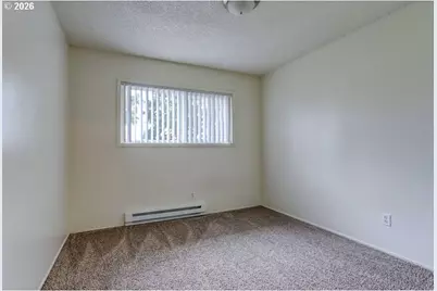 19511 NE Halsey St, Portland, OR 97230 - Photo 18