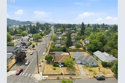 9128 SE Market St, Portland, OR 97216 - Photo 6