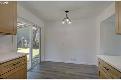 3920 E 18th St, Vancouver, WA 98661 - Photo 8