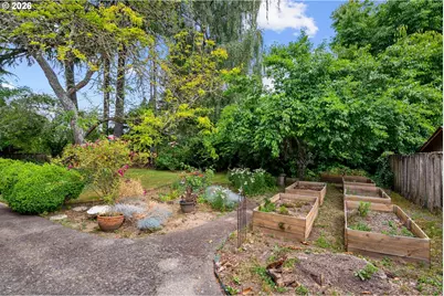 330 NE 17th Ave, Hillsboro, OR 97124 - Photo 42