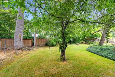 330 NE 17th Ave, Hillsboro, OR 97124 - Photo 40