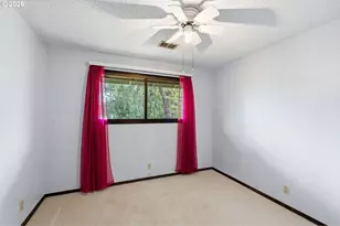 330 NE 17th Ave, Hillsboro, OR 97124 - Photo 28