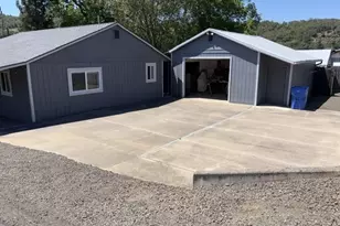 122 Grassy Ln, Roseburg, OR 97470 - Photo 8