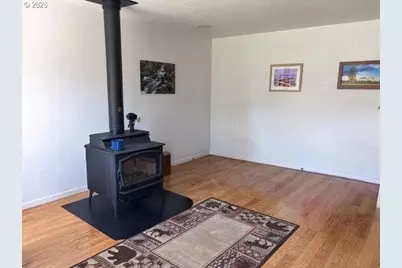122 Grassy Ln, Roseburg, OR 97470 - Photo 12