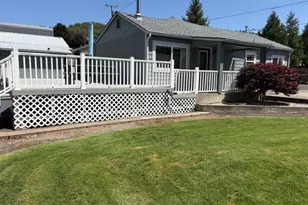 122 Grassy Ln, Roseburg, OR 97470 - Photo 2