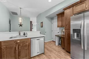 15935 SE Arista Dr, Milwaukie, OR 97267 - Photo 16