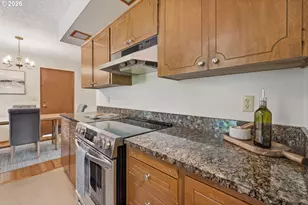 13205 SW Ash Dr, Tigard, OR 97223 - Photo 10