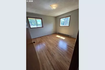 13205 SW Ash Dr, Tigard, OR 97223 - Photo 10
