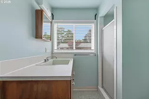 13205 SW Ash Dr, Tigard, OR 97223 - Photo 22