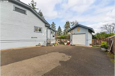 419 W Agee St, Roseburg, OR 97471 - Photo 18