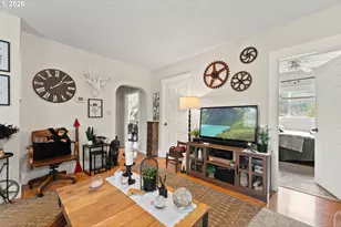 419 W Agee St, Roseburg, OR 97471 - Photo 6