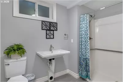 7202 SE King Rd, Milwaukie, OR 97222 - Photo 36