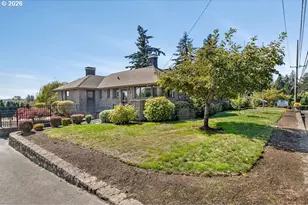 7202 SE King Rd, Milwaukie, OR 97222 - Photo 2