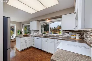 8930 NW Sherry Ct, Portland, OR 97229 - Photo 14