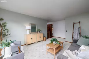 8930 NW Sherry Ct, Portland, OR 97229 - Photo 18