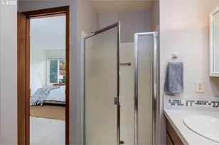 8930 NW Sherry Ct, Portland, OR 97229 - Photo 22