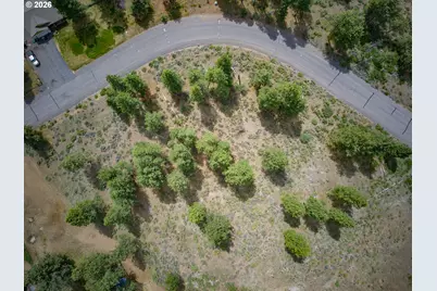 0 Brittany Way, Chiloquin, OR 97624 - Photo 2