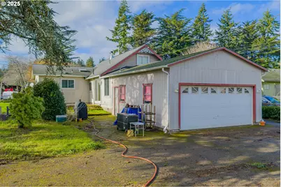 62875 School Rd, Coos Bay, OR 97420 - Photo 4