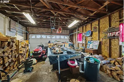 62875 School Rd, Coos Bay, OR 97420 - Photo 32