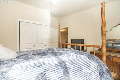 290 SW Newton Dr, Waldport, OR 97394 - Photo 28