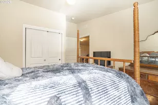 290 SW Newton Dr, Waldport, OR 97394 - Photo 28