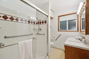 12325 SE Main St, Portland, OR 97233 - Photo 20