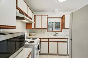 12325 SE Main St, Portland, OR 97233 - Photo 18