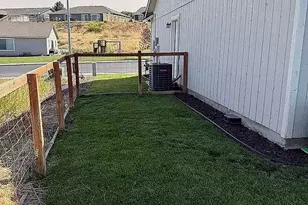 351 Lincoln Ave, Umatilla, OR 97882 - Photo 14