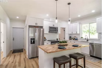 492 Terrace Dr, Glide, OR 97443 - Photo 18