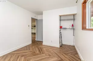 5005 SW Mitchell St, Portland, OR 97221 - Photo 10