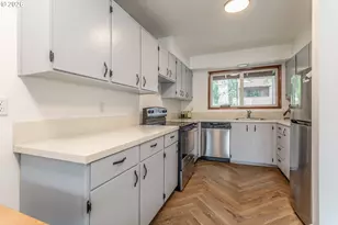 5005 SW Mitchell St, Portland, OR 97221 - Photo 6