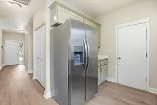 4715 N Houghton St, Portland, OR 97203 - Photo 10