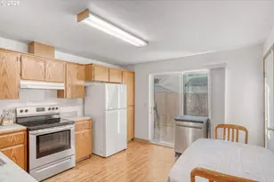 224 E Hemlock Dr, Gervais, OR 97026 - Photo 8