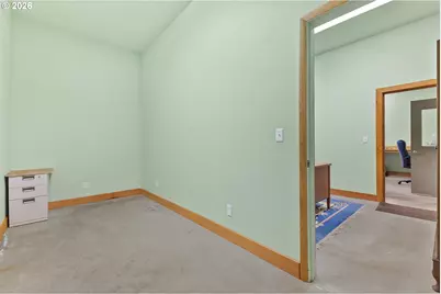 711 H Ave, Powers, OR 97466 - Photo 18