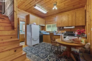 711 H Ave, Powers, OR 97466 - Photo 8