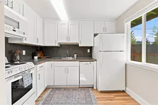 4437 SE 66th Ave, Portland, OR 97206 - Photo 2
