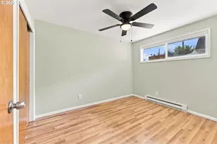 4437 SE 66th Ave, Portland, OR 97206 - Photo 8