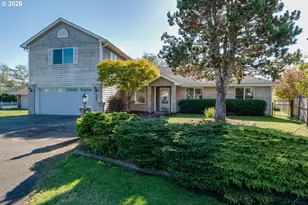 90238 Shoreline Dr, Warrenton, OR 97146 - Photo 1