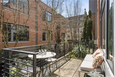 1672 NW Riverscape St, Portland, OR 97209 - Photo 4