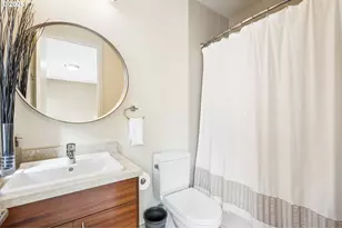 1672 NW Riverscape St, Portland, OR 97209 - Photo 28