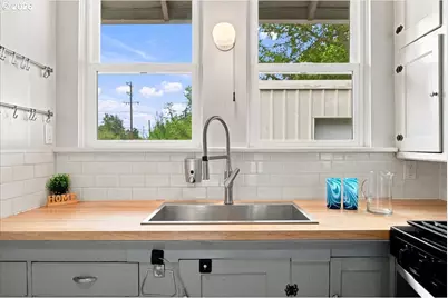 2325 NW Lincoln Ave, Corvallis, OR 97330 - Photo 18