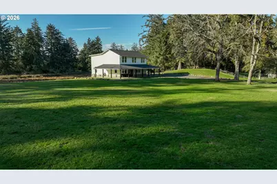 101 SW Juniper Ave, Warrenton, OR 97146 - Photo 2