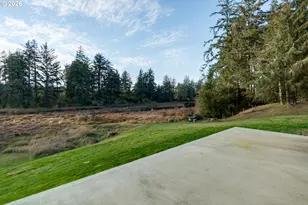 101 SW Juniper Ave, Warrenton, OR 97146 - Photo 36